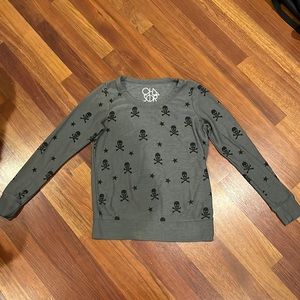 Chaser skull and star top